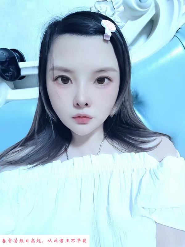 钟楼萝莉 第1张