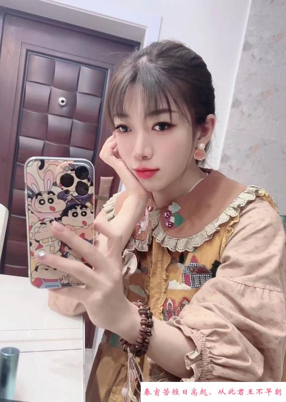 文艺女生身材一流 第2张