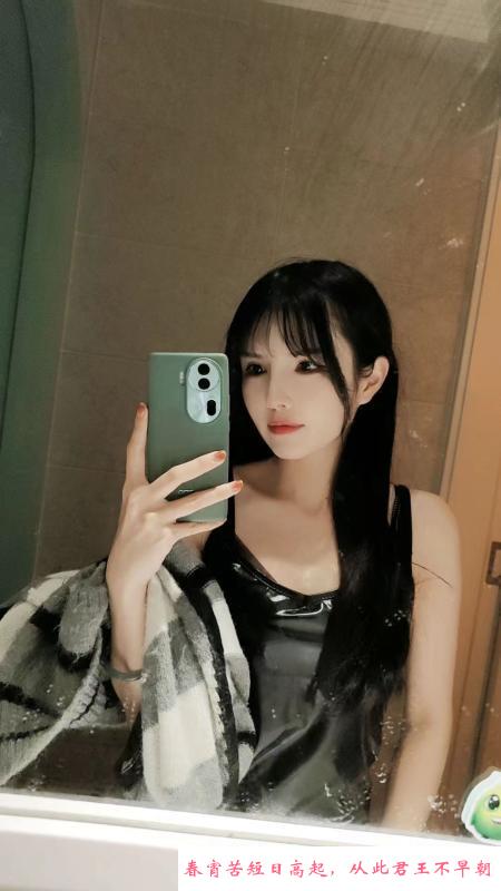 马群初恋女友感妹子 第1张