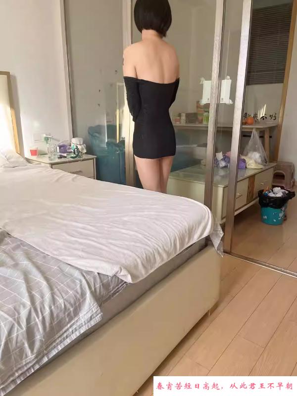 资深名凤露露 第3张