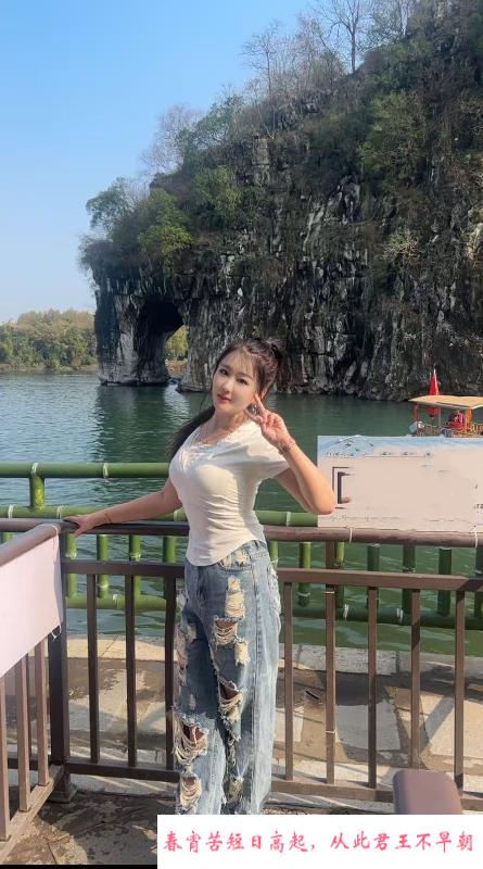 罗湖骚女琪琪 第1张
