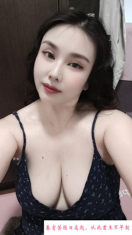巨乳莉莉 第1张