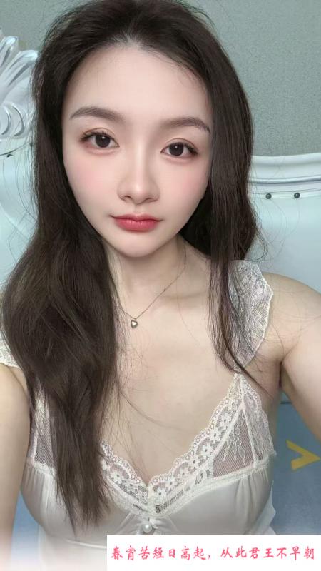 瓯海区舌吻御姐 第1张
