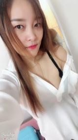 怒草少妇，大长腿丝袜性感！ 第1张