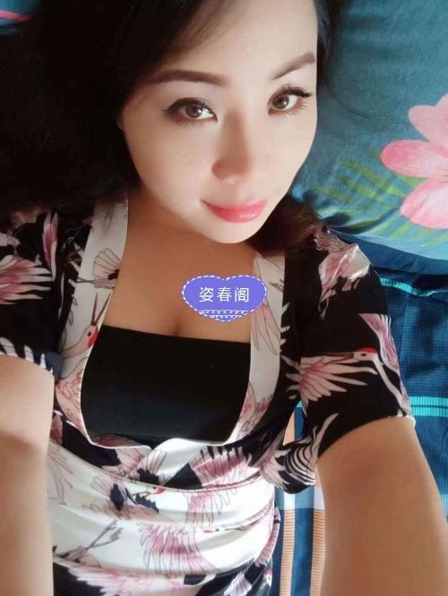 汉阳小薇，挺性感的，还没回老家 第1张