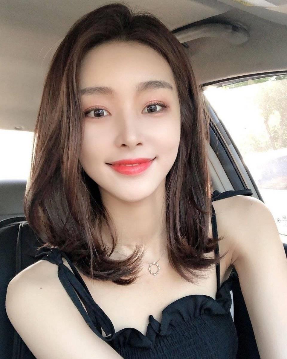 气质美女，养眼学生妹 第1张