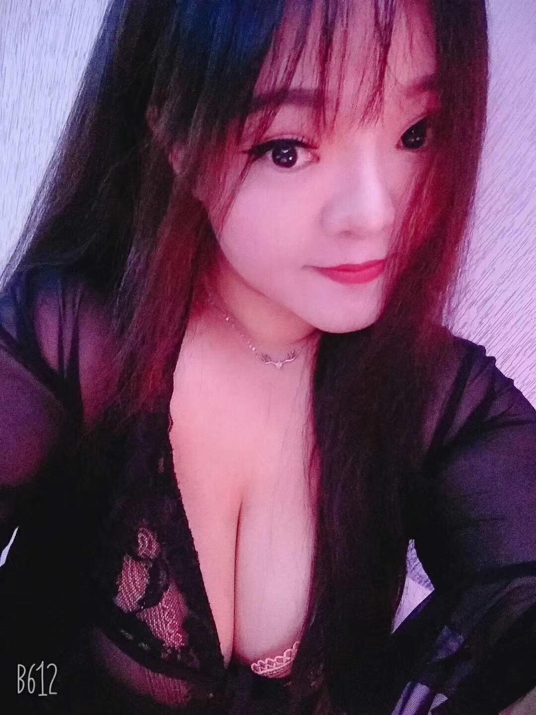 韶关大奶少妇 第1张