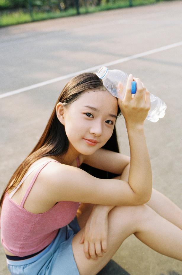 十九岁的文艺女美院小学妹,一骚起来真是叫人受不了~, 第2张
