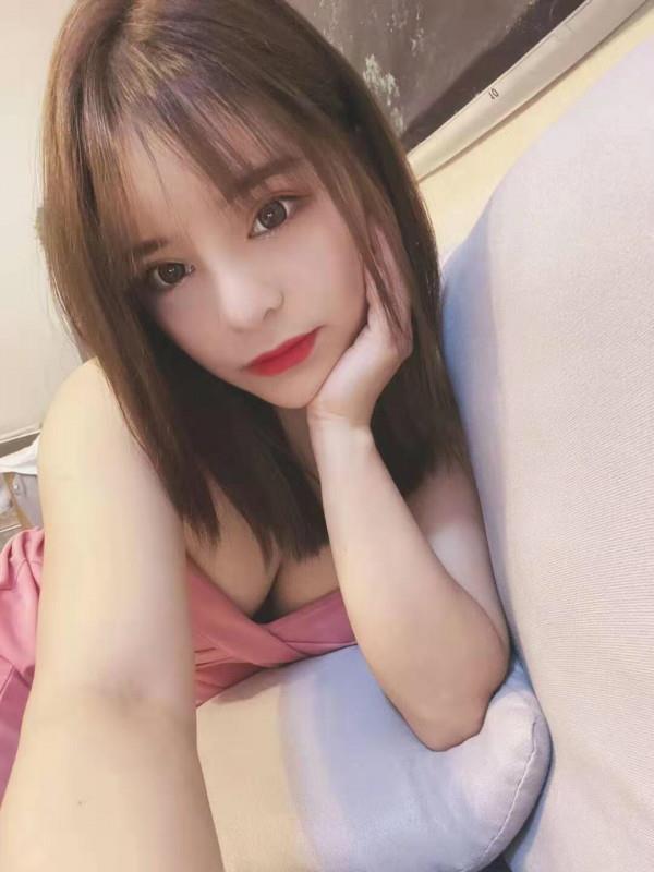 小萌新美少女 第1张