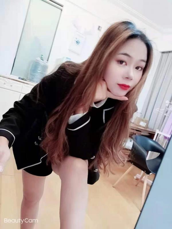 龙华翘臀青青 第1张