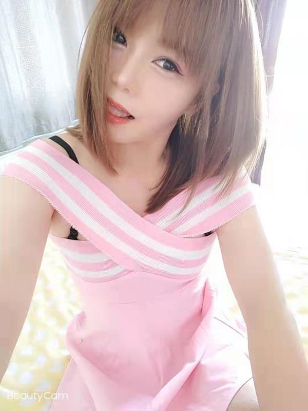 300的小娇妻型美女 第2张