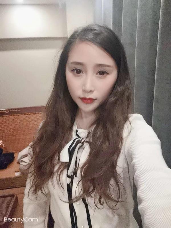 一个收藏已久的妹子 第1张