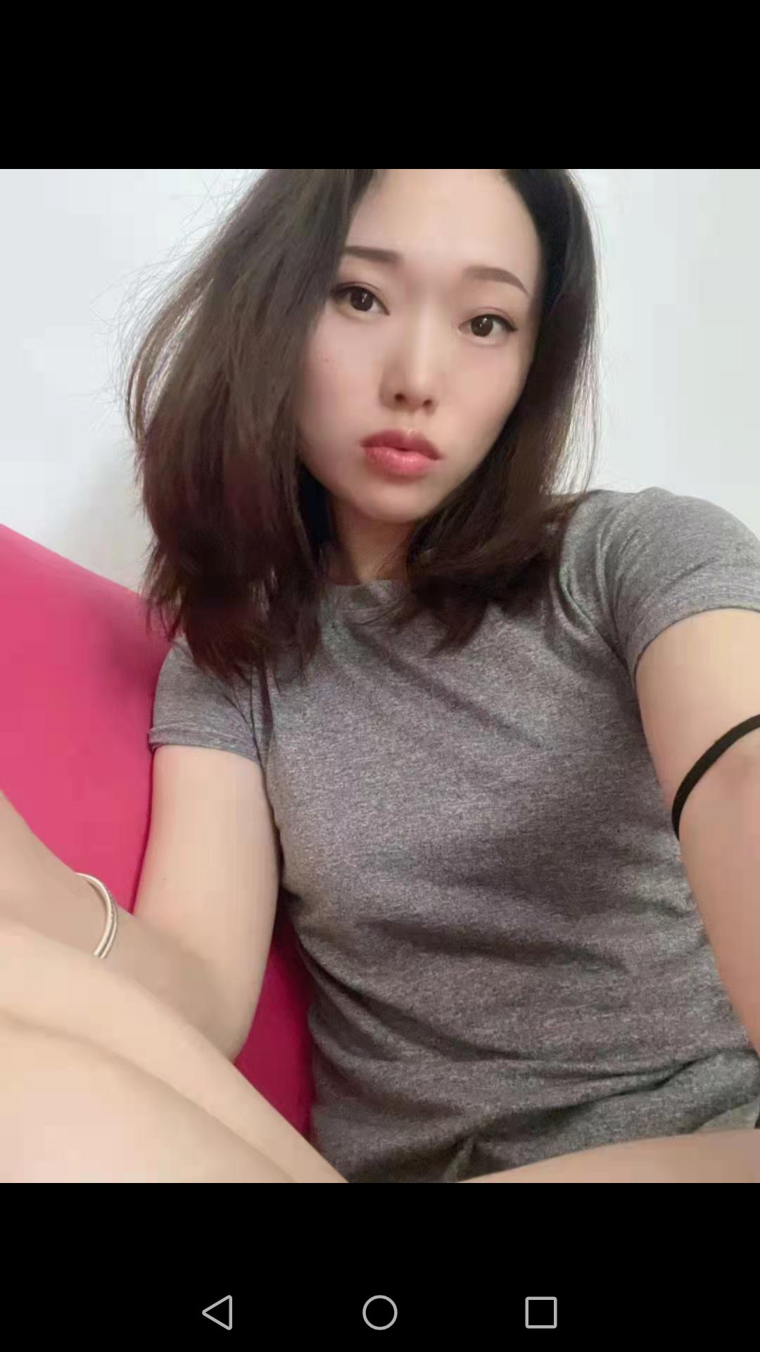 雨花性感御姐 第2张