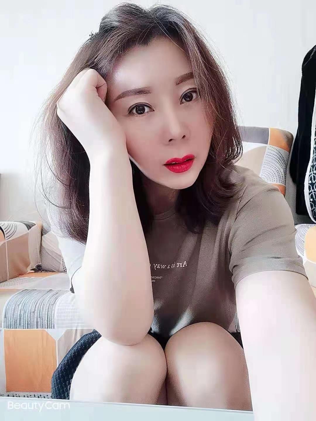 朝阳气质美女 第4张