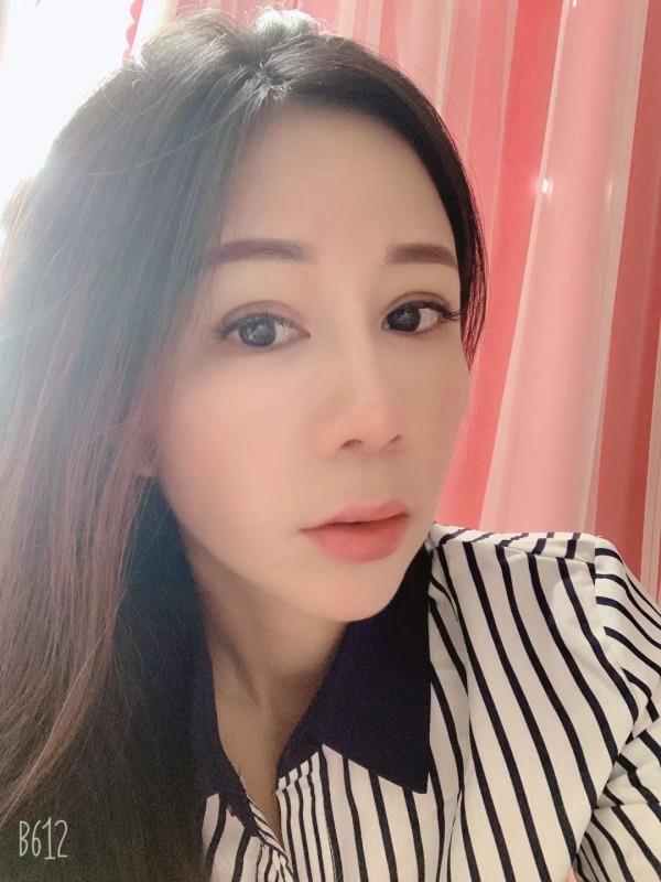 轻熟御姐媚儿 第2张