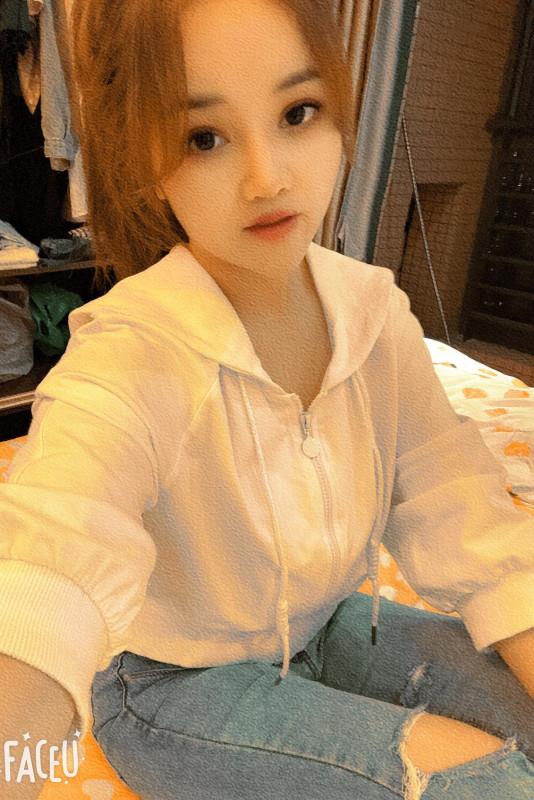 佛山纯欲大胸珊珊 第4张