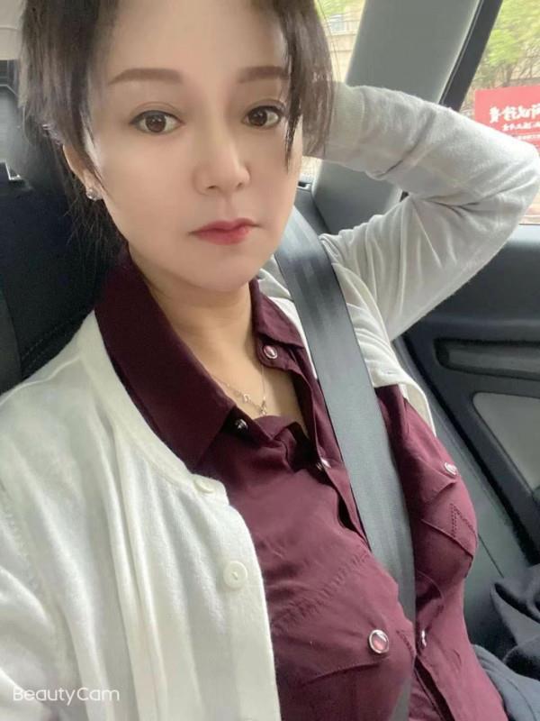 奶牛熟女 第2张