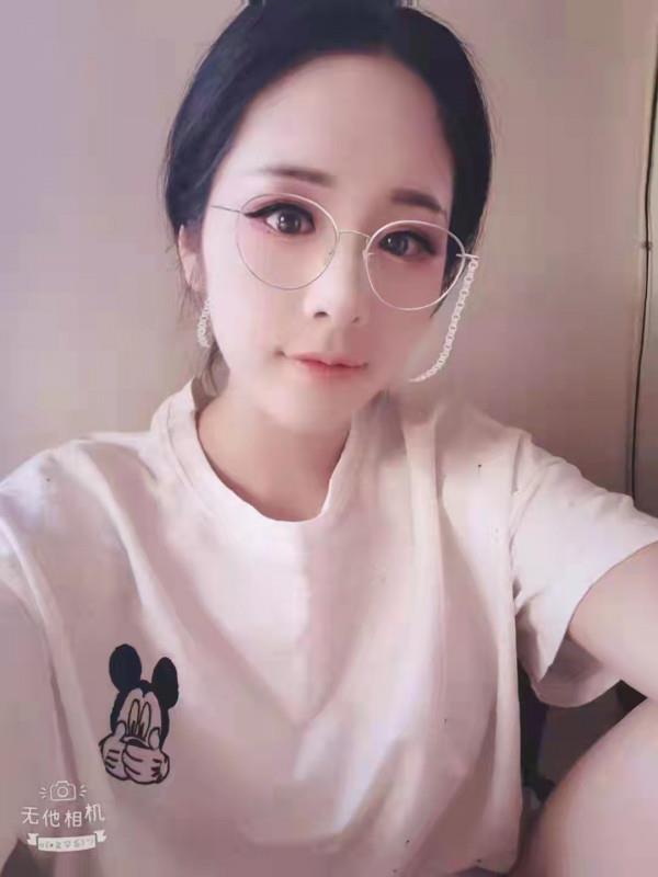 身材好小妹妹 第2张