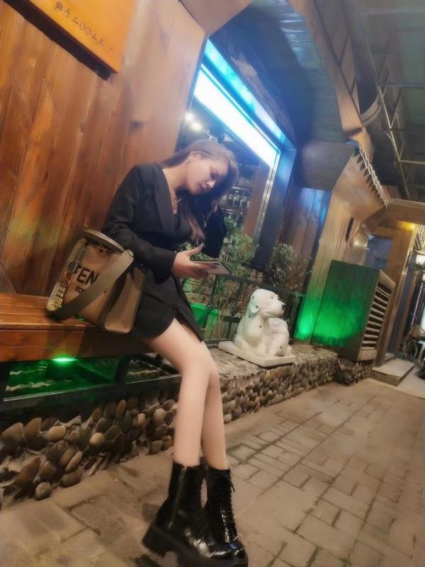 宋家庄奔放混血 第2张