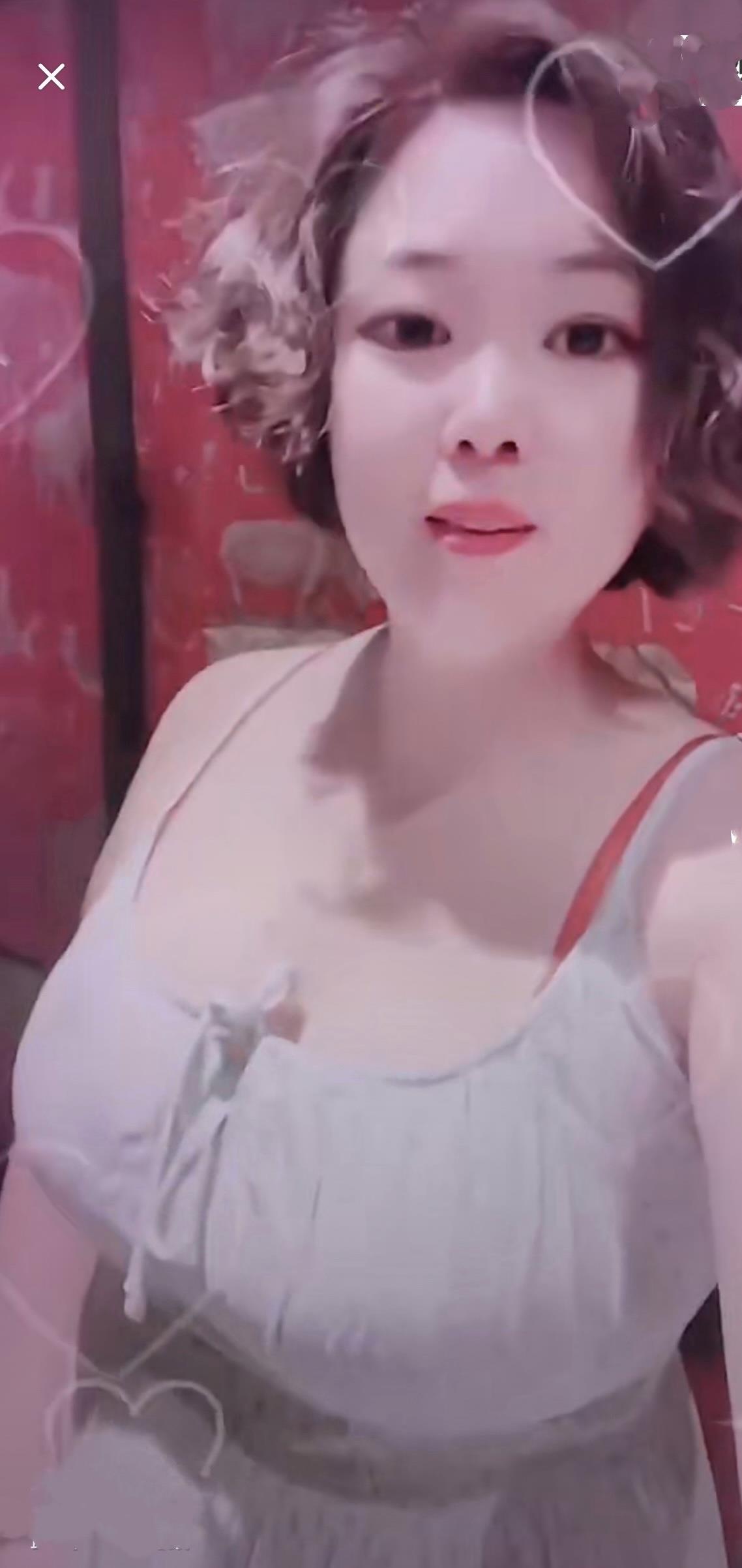 分享一个西湖大胸少妇不限次 第1张
