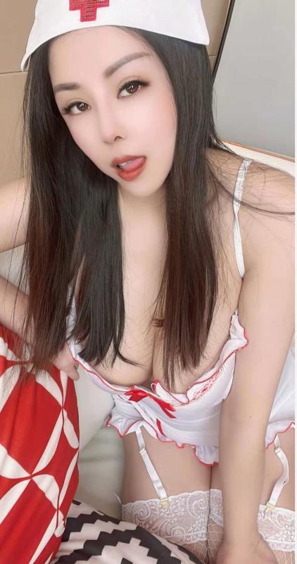 海珠少妇依依 第1张