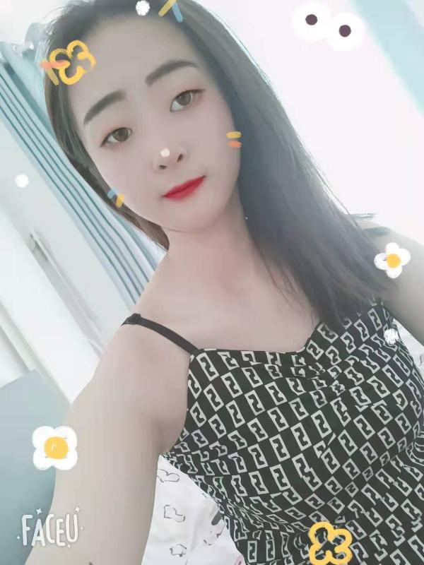 单眼皮女生 第1张