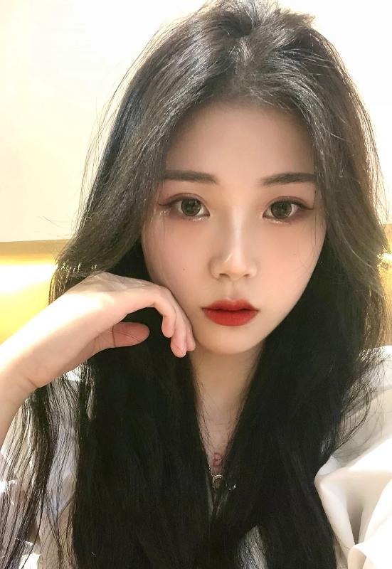 邂逅长腿个人辣妹 第2张