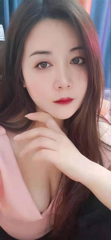 福华少妇卡莉 第1张