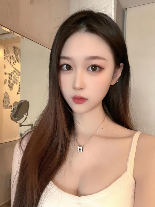 性感大长腿小姐姐 第1张