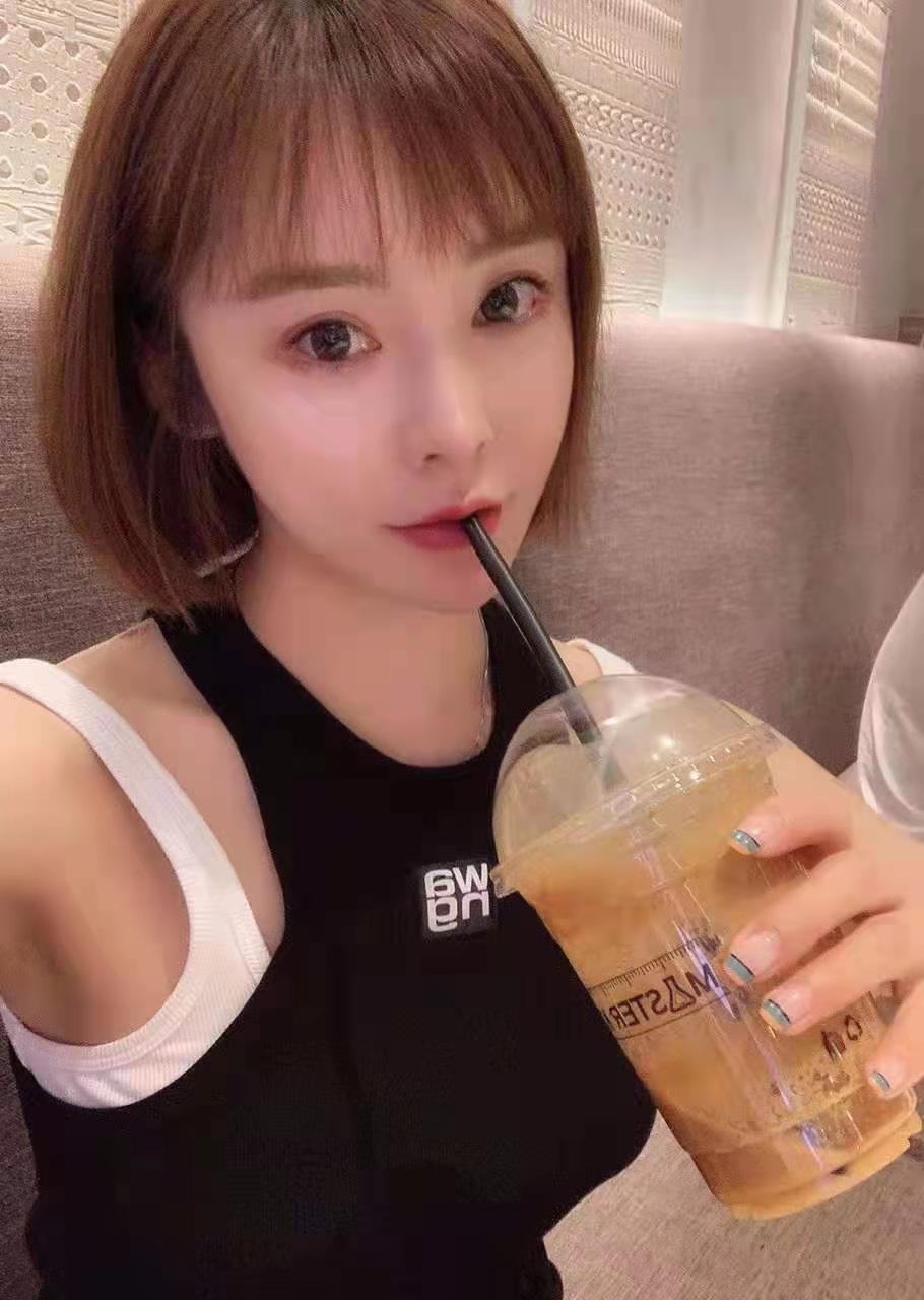 观山湖区美的林城年轻美女一枚，待开发 第3张