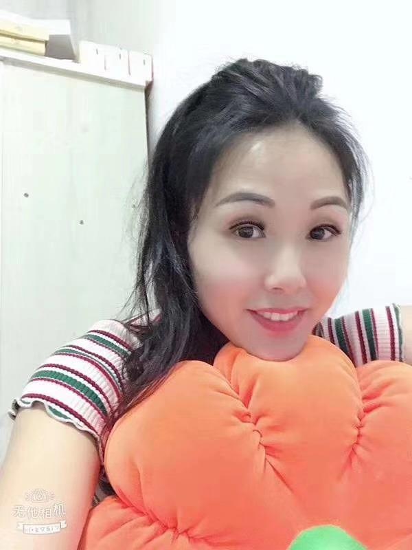 龙华少妇一枚 第1张