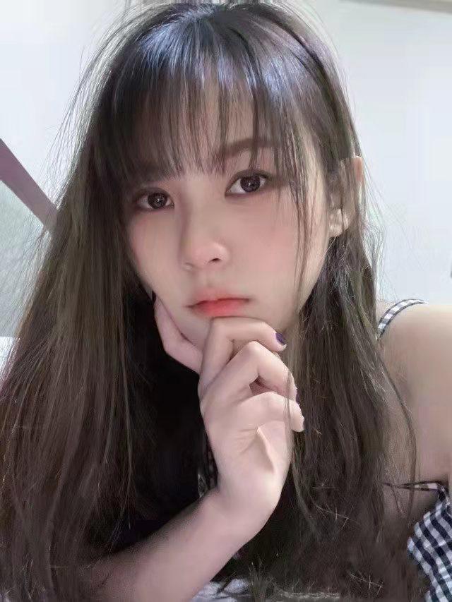 天一广场的酷小妹 第1张