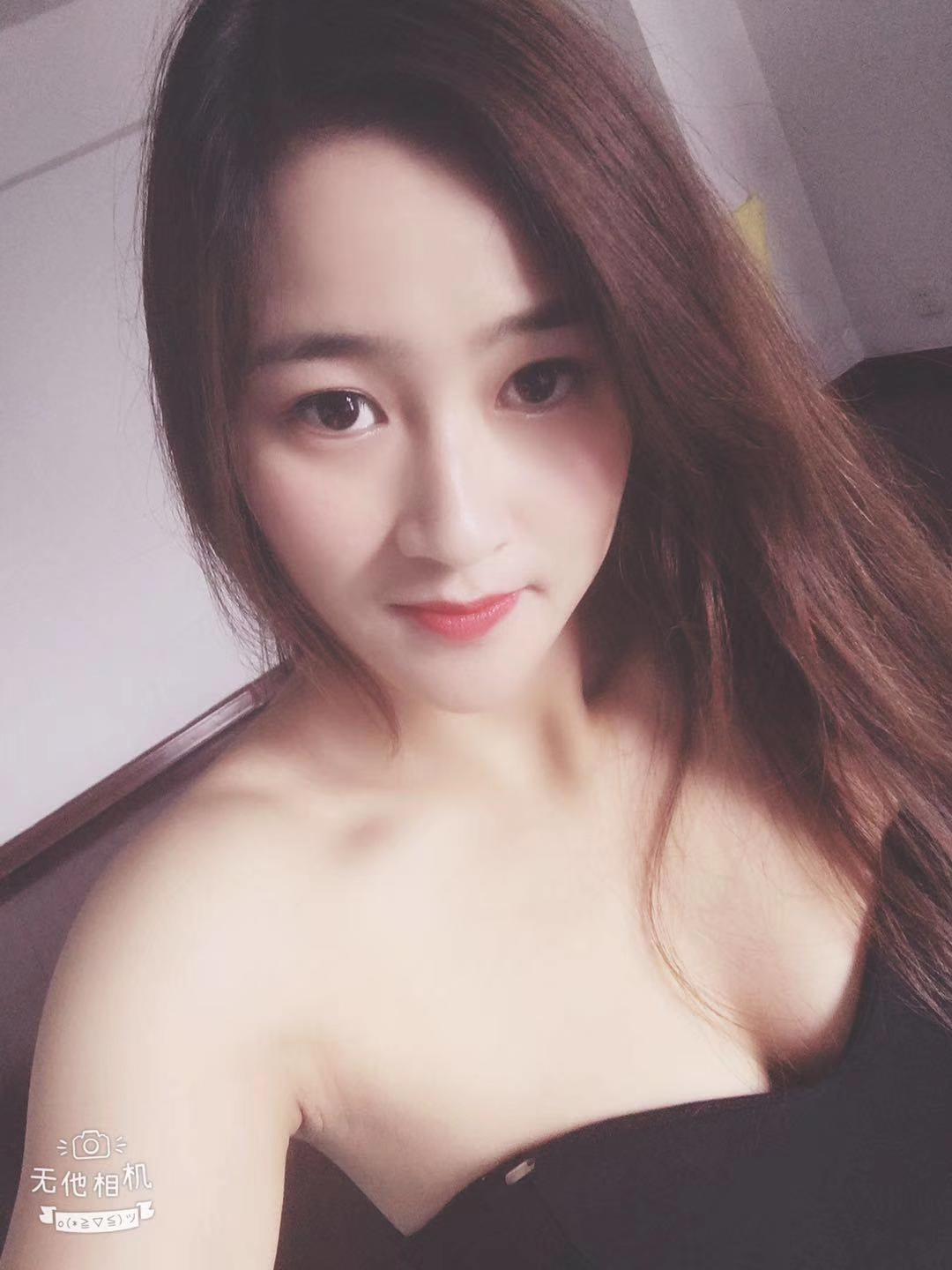 肤白貌美大长腿——格格 第1张