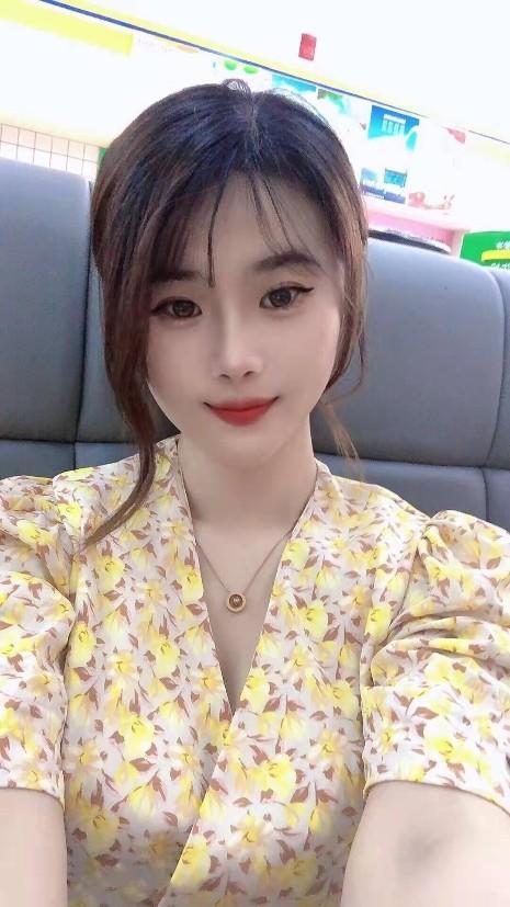 成都花牌坊小妹 第1张