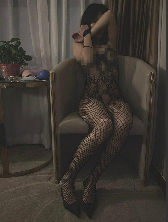 道外意外的人妻 第2张