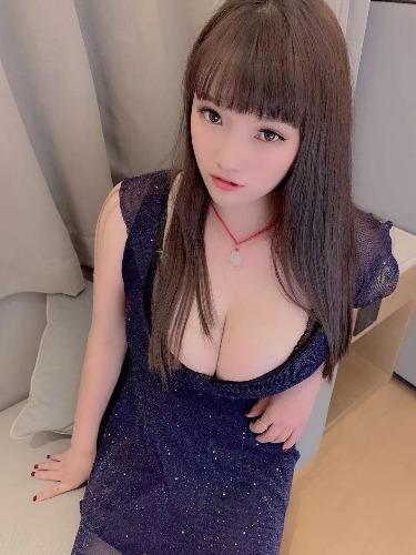 中南路大胸熟女 第2张