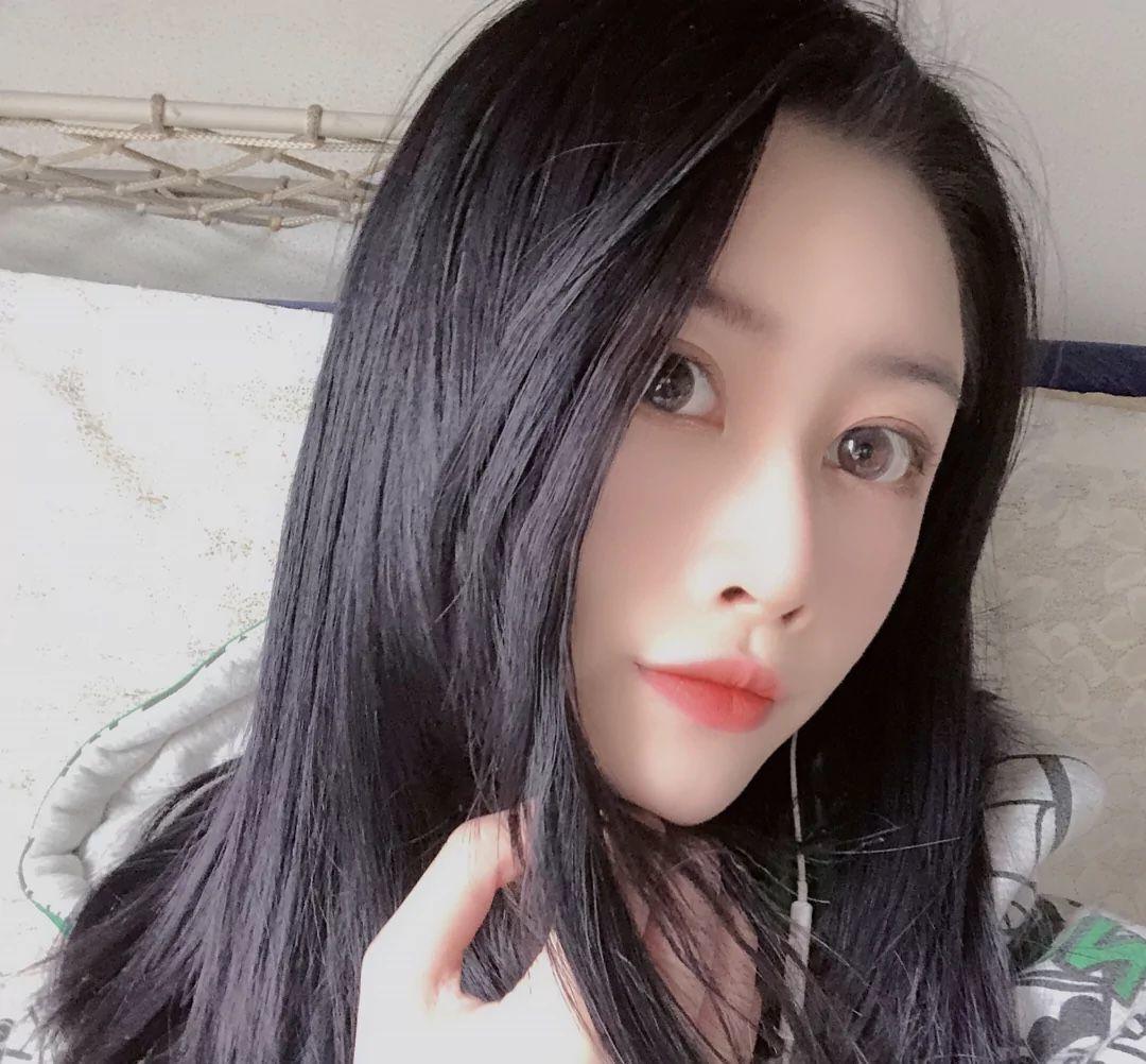 浦东找了个很会玩的妹子,跟那些快餐简直天壤之别 第1张