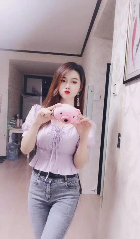身材很棒的武侯区兼职小妹 第2张