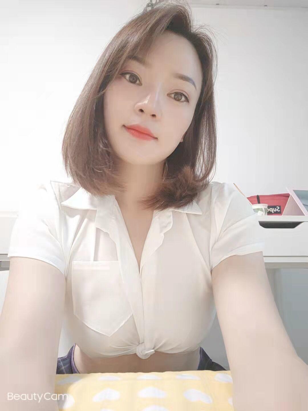 知性温柔成都大妞,肤白貌美,真人实照 第1张