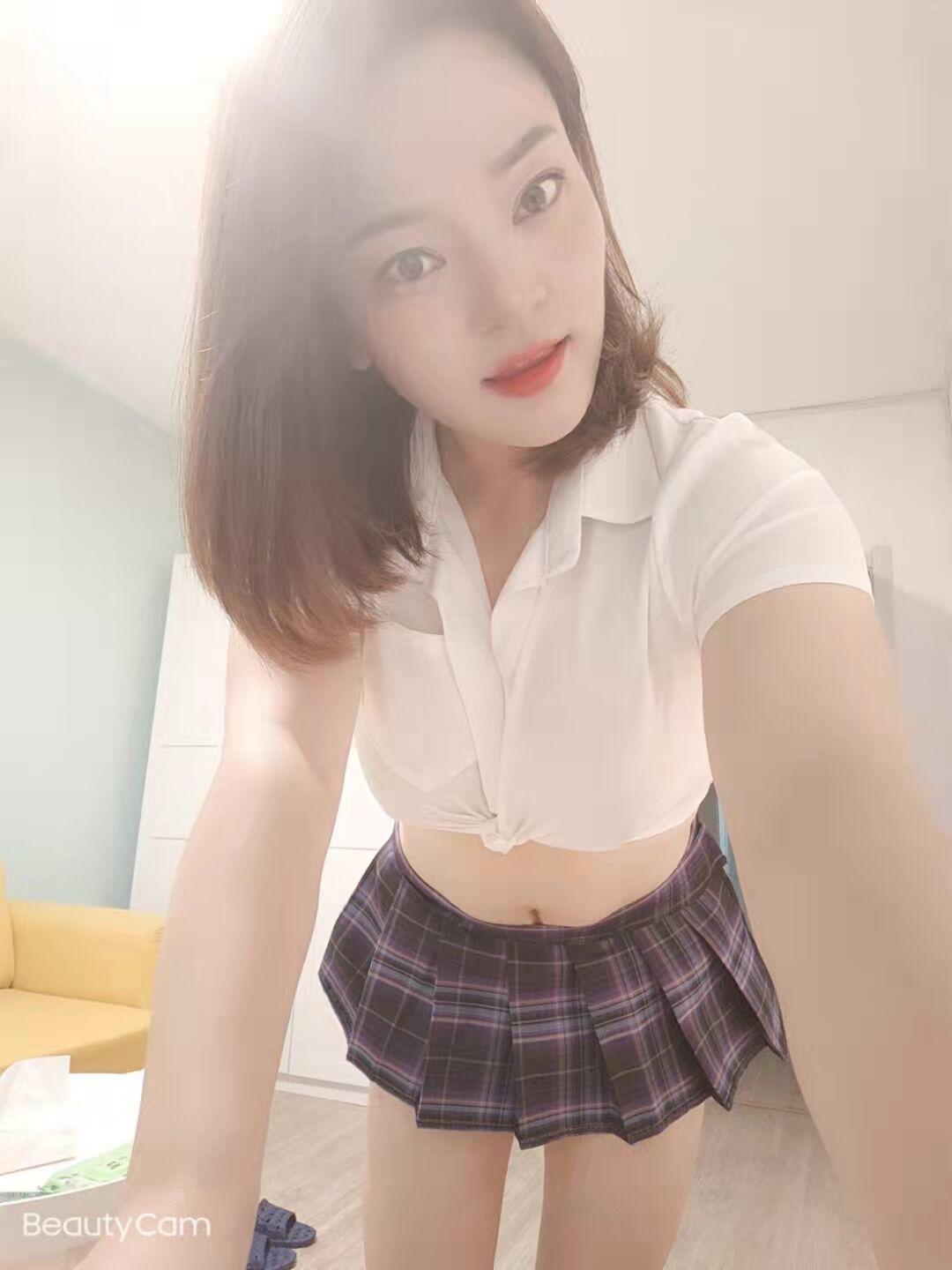 知性温柔成都大妞,肤白貌美,真人实照 第2张