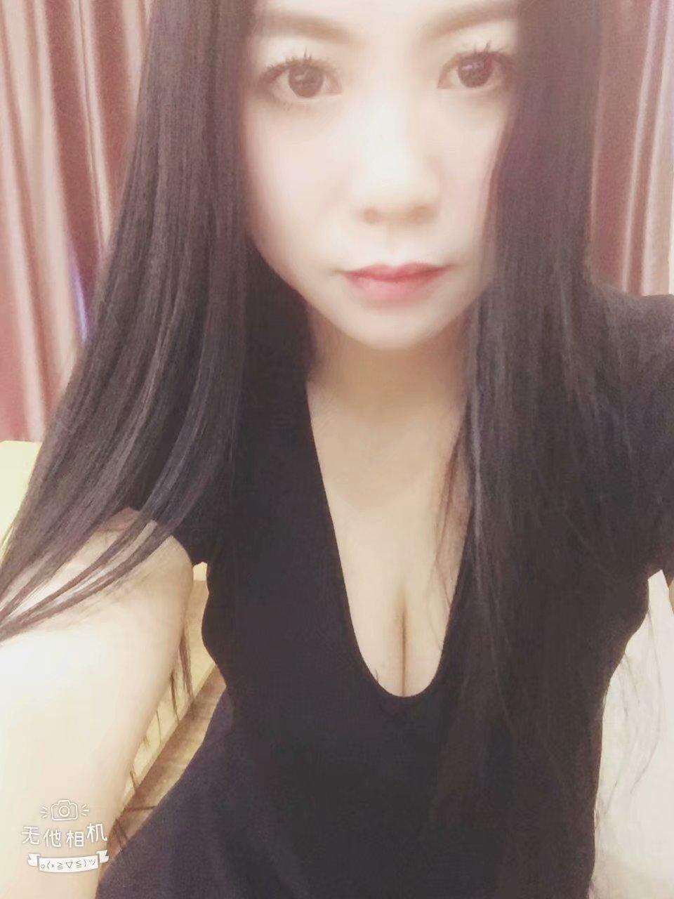 体验北郊38E大胸樱子 第1张